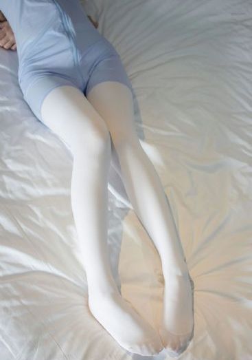 美女裸体免费视频动漫版_吉吉电影在线观看
