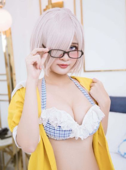 人人看人人美女B_4K在线观看