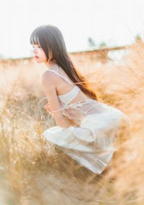 美女脱光衣服让男人捅_免费国语