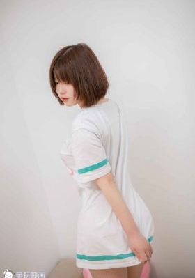 猛烈的抽插她丰满白嫩_BD韩语高清视频观看