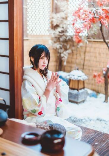 18美女洗澡光胸光屁屁无遮挡_高清动漫在线观看