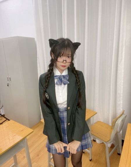 日韩手机在线无需下载播放器的av_720免费播放