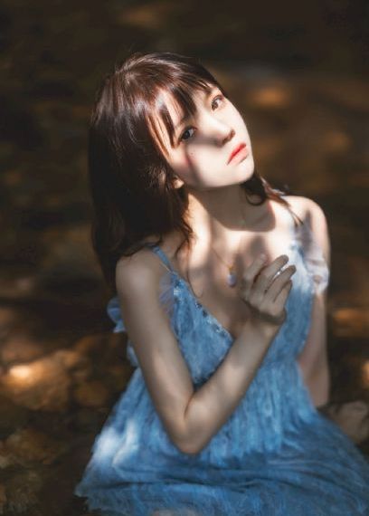 美女舌吻视频_高清免费播放