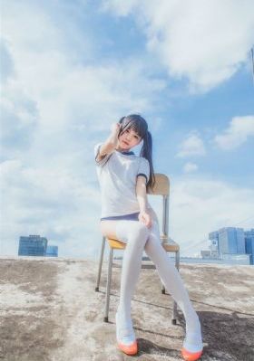 激情婷婷综合_1080电影免费在线